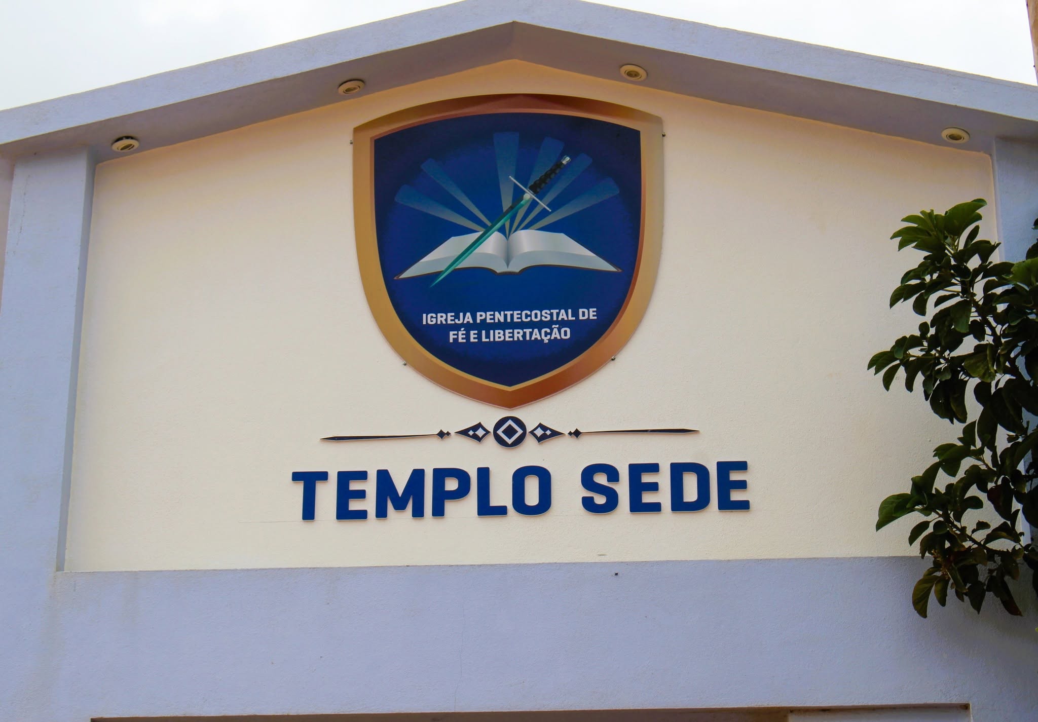 IGREJA PENTECOSTAL DE FÉ E LIBERTAÇÃO  EXPANDE MINISTÉRIO PARA A ALEMANHA
